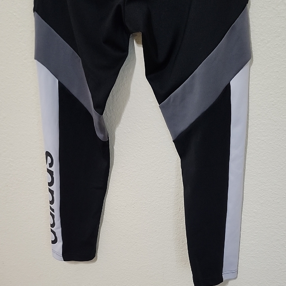 Adidas Black and Gray Leggings - Picture 8 of 9
